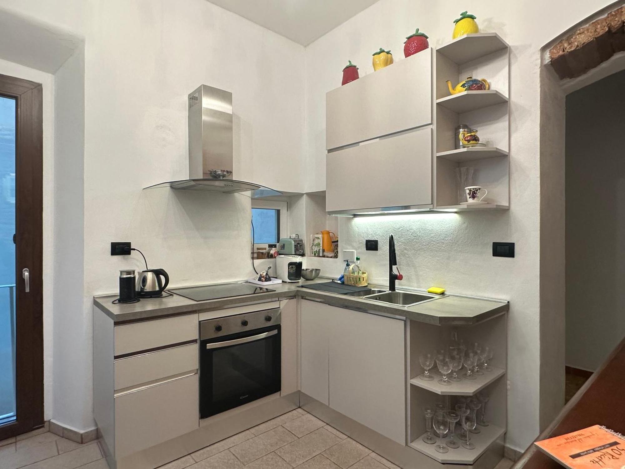 Suite Stylish & Cozy Apartment In The Heart Of Флоренция Экстерьер фото