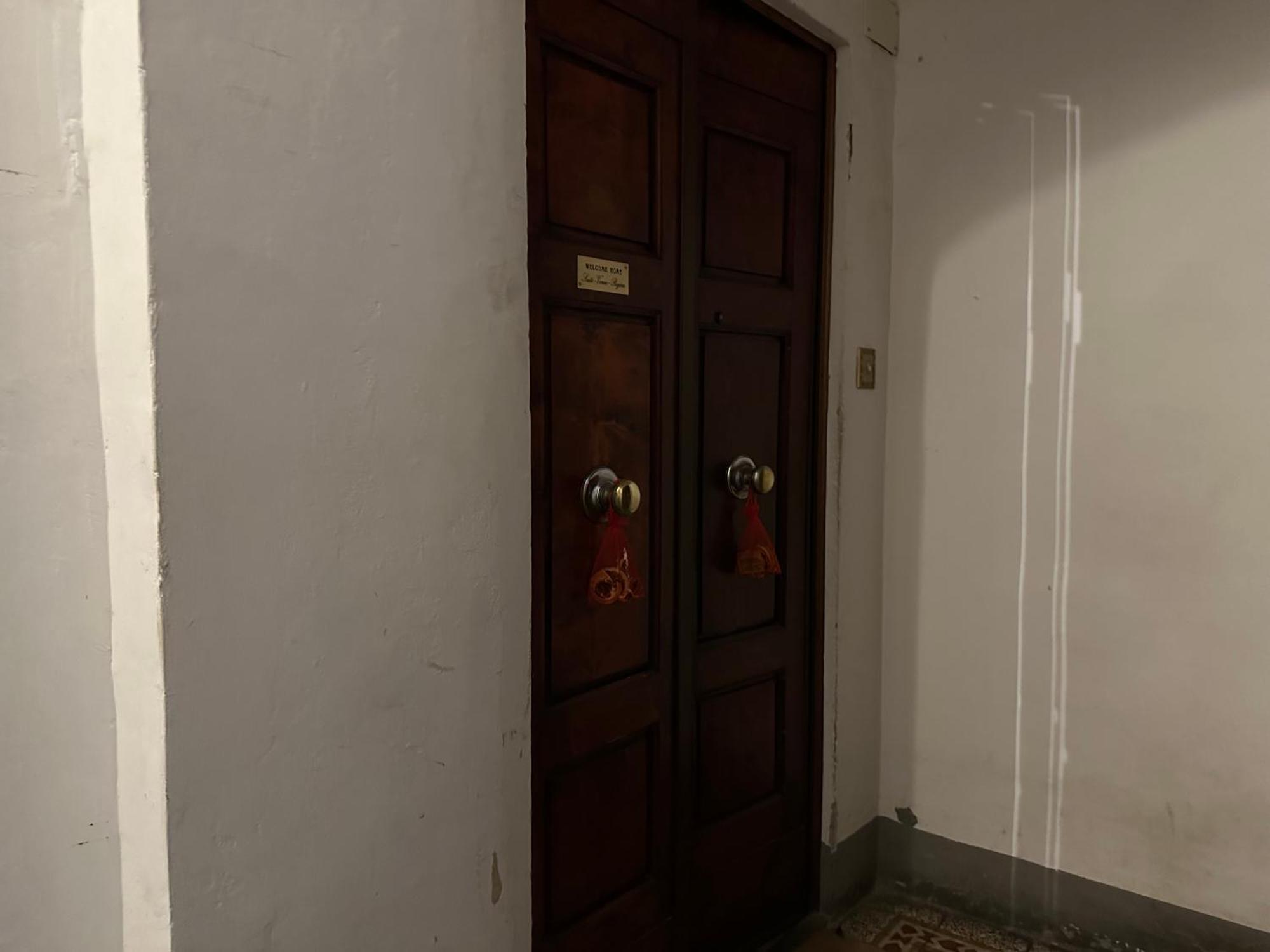 Suite Stylish & Cozy Apartment In The Heart Of Флоренция Экстерьер фото